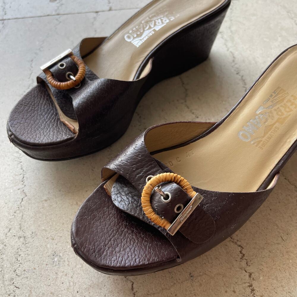 Salvatore Ferragamo Vintage Brown Leather Buckle Wedges Sandals Women's Size 8.5 - Picture 15 of 16